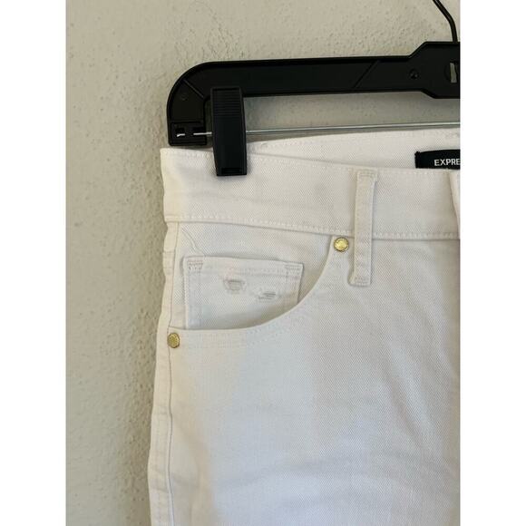 Express Woman White High Rise Straight Ankle Jeans, Size 2R - Picture 4 of 9